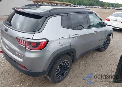 2019 Jeep Compass Trailhawk 4X4 из США, поврежденный, VIN 3C4NJDDB7KT671001